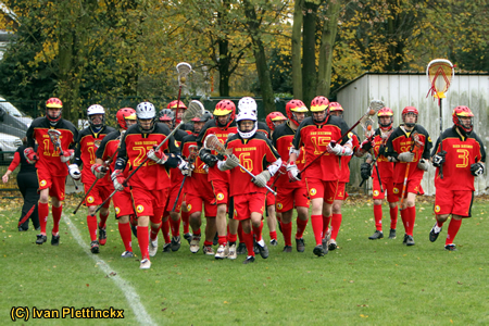 Wedstrijdbal + hand-off Belgian Cup Final 2011 Lacrosse - Red Rhinos vs Buggenhout Brewers