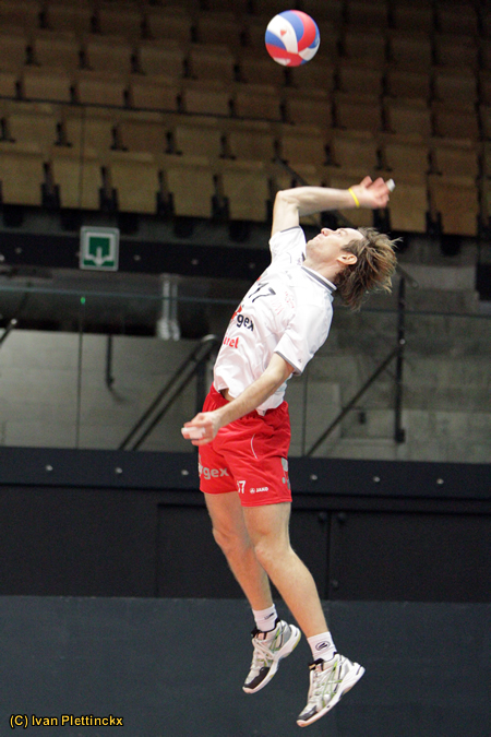Wedstrijdbal Noliko Maaseik - seizoen 2010-2011